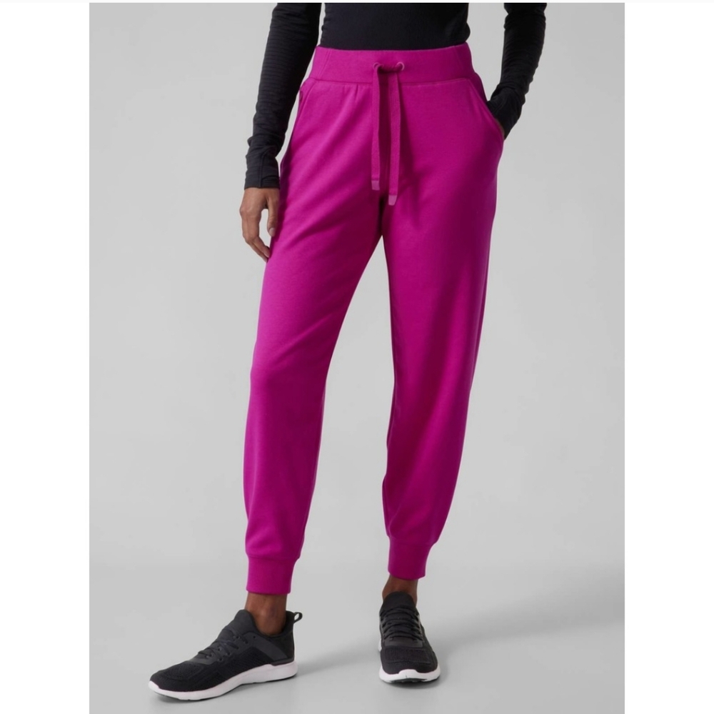 Athleta Triumph Joggers